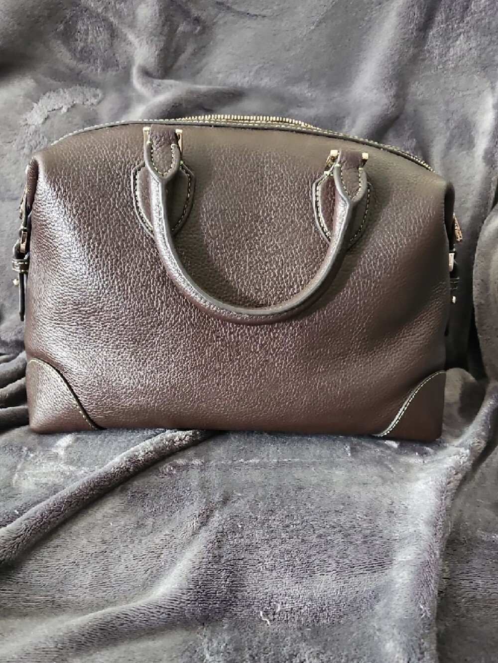 Aspinal of London Hudson Midi in Chocolate Milled Pebble Leather - Picture 3 of 10
